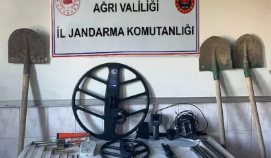 Ağrı’da Kaçak Kazı Yapan 11 Kişi Gözaltına Alındı